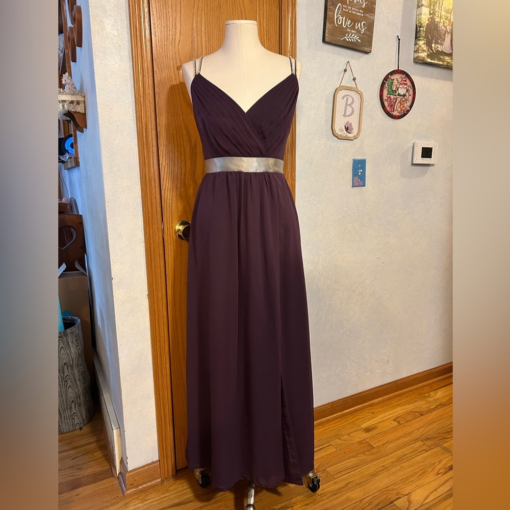 David’s Bridal Plum Bridesmaid Dress- Size 6